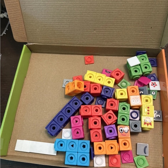 Numberblocks MathLink Cubes Activity Set - Picture 6 of 8